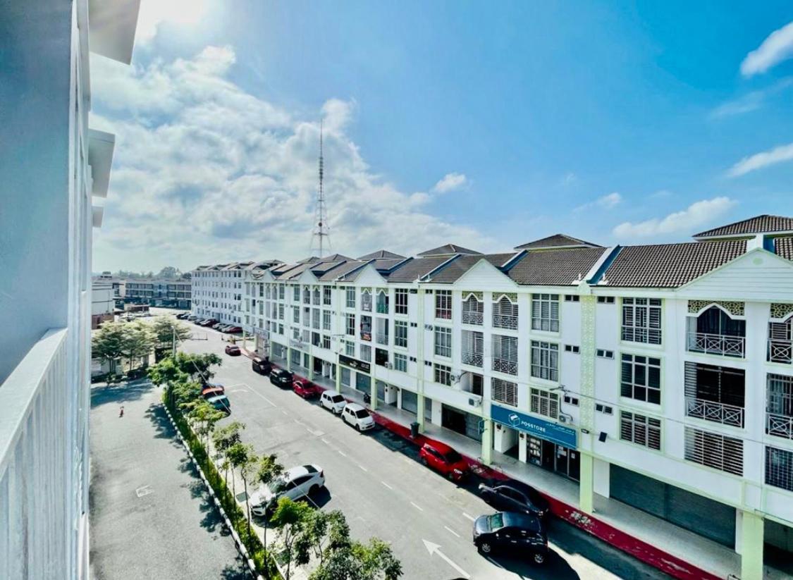 Apartment Fr Residensi 2 Wakaf Che Yeh,