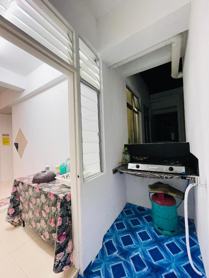 Apartment Fr Residensi 2 Wakaf Che Yeh,
